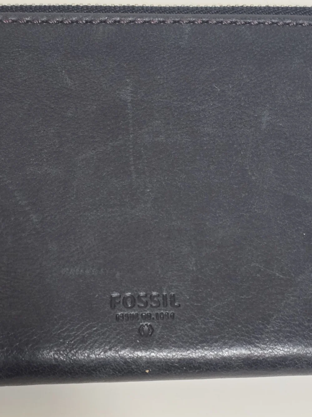 Fossil Women's Black Leather Zip Wallet